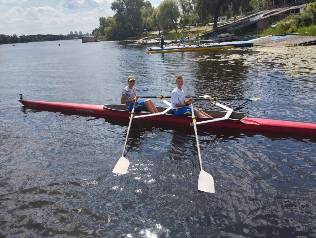 Чемпионат Украины среди юношей и девушек, а также младших юношей и девушек по академической гребле