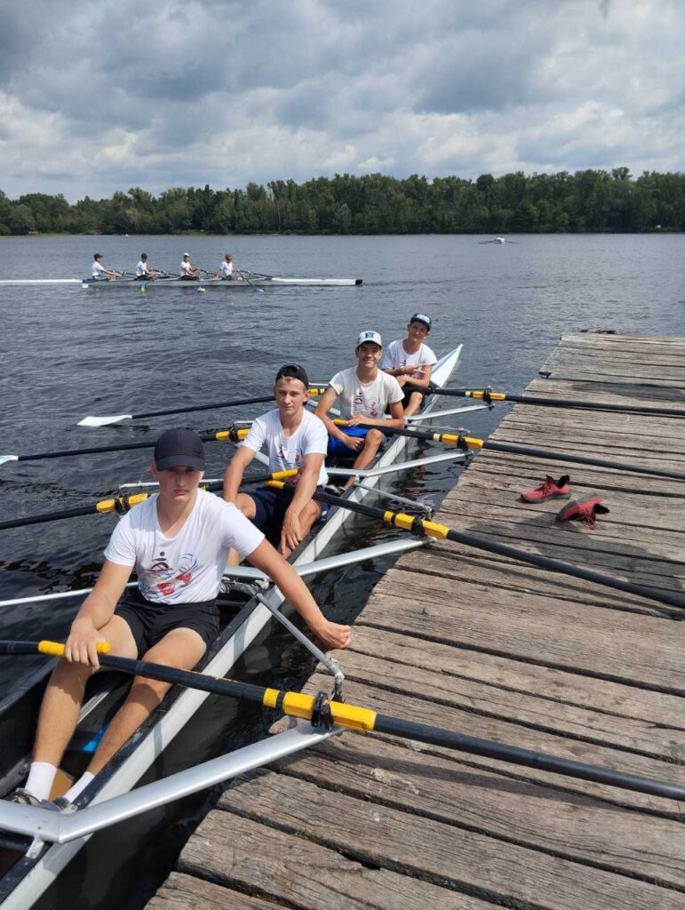 Чемпионат Украины среди юношей и девушек, а также младших юношей и девушек по академической гребле