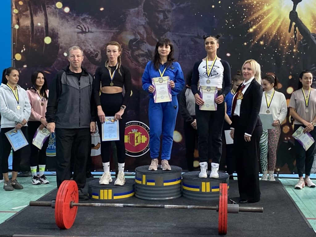 У Кам'янському змагалися найсильніші пауерліфтери Дніпропетровщини