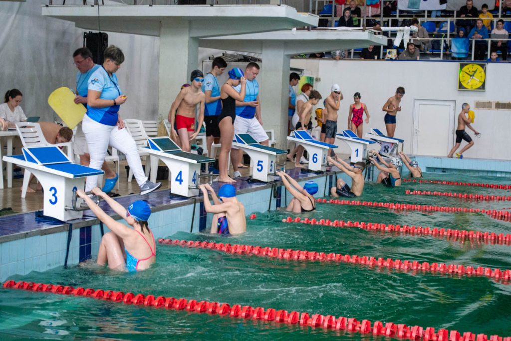 Кам'янські плавці здобули 58 медалей Кубка SWIM SHARKS JUNIOR - 2024