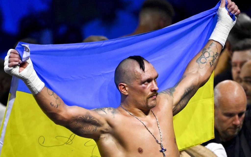 Чемпіон MMA запропонував Усику допомогу в битві з Ф'юрі