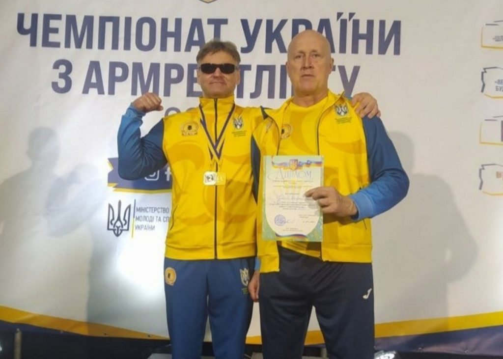 Кам'янчанин Євген Григір виборов дві нагороди чемпіонату України з параармрестлінгу