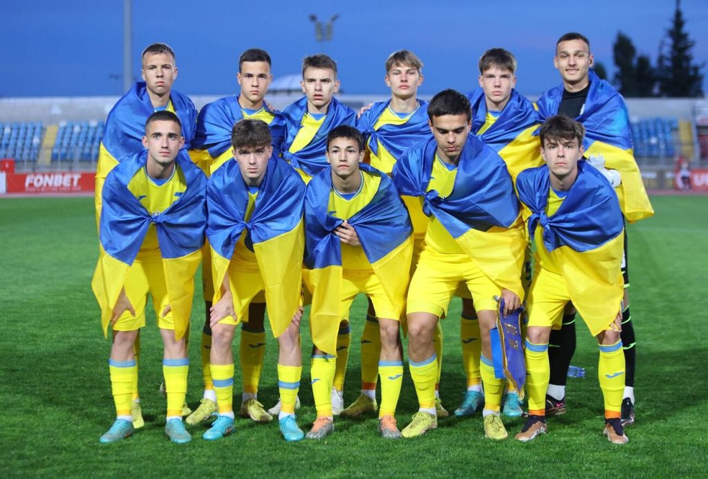 Україна U-17 розгромила Швейцарію у другому турі еліт-раунду відбору Євро-2024