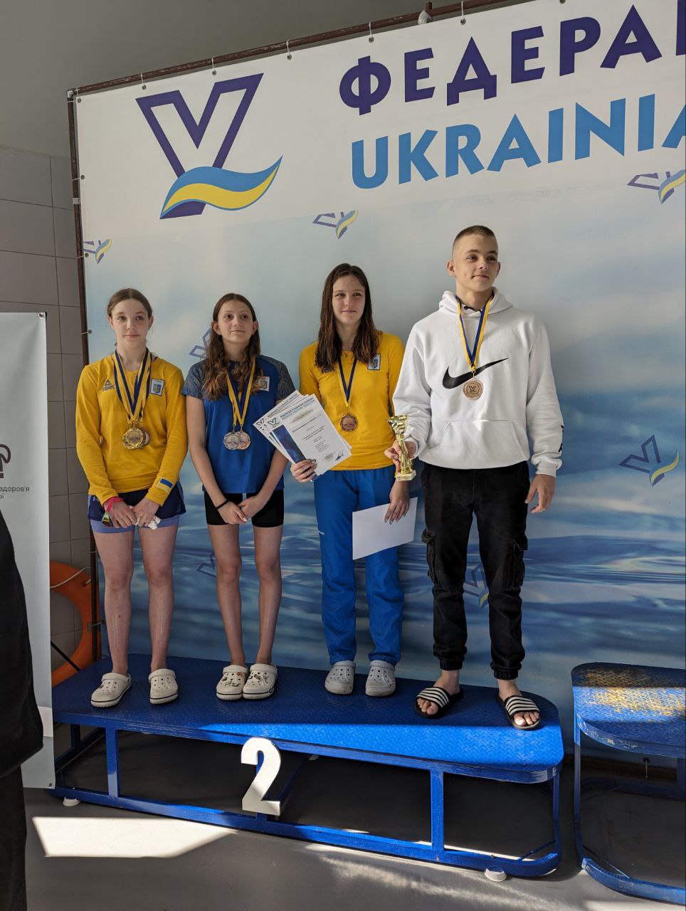 Каменские пловцы стали призерами чемпионата Украины в Полтаве