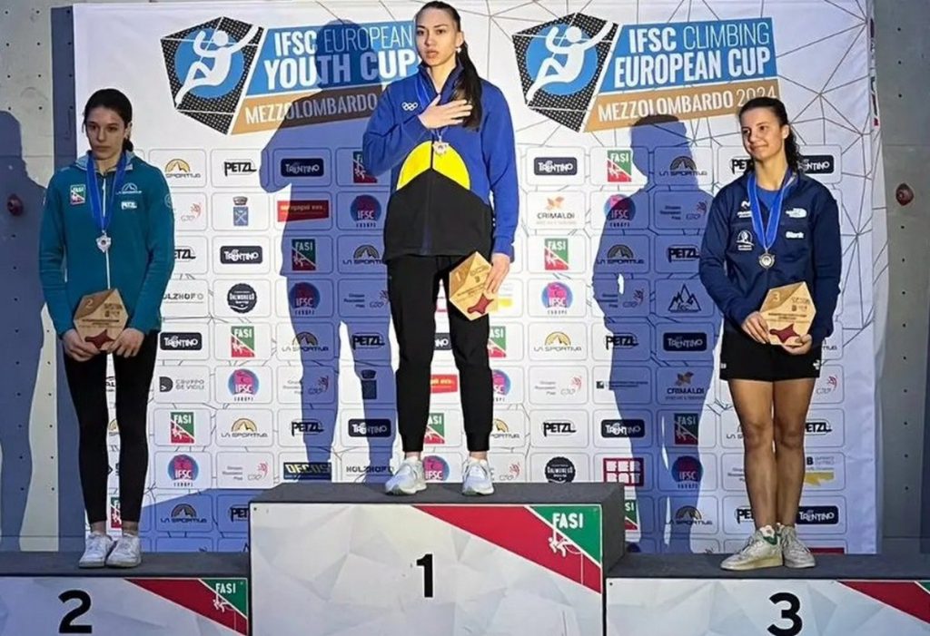 Дніпрянка Дар’я Ткачова перемогла на молодіжному Кубку Європи зі скелелазіння