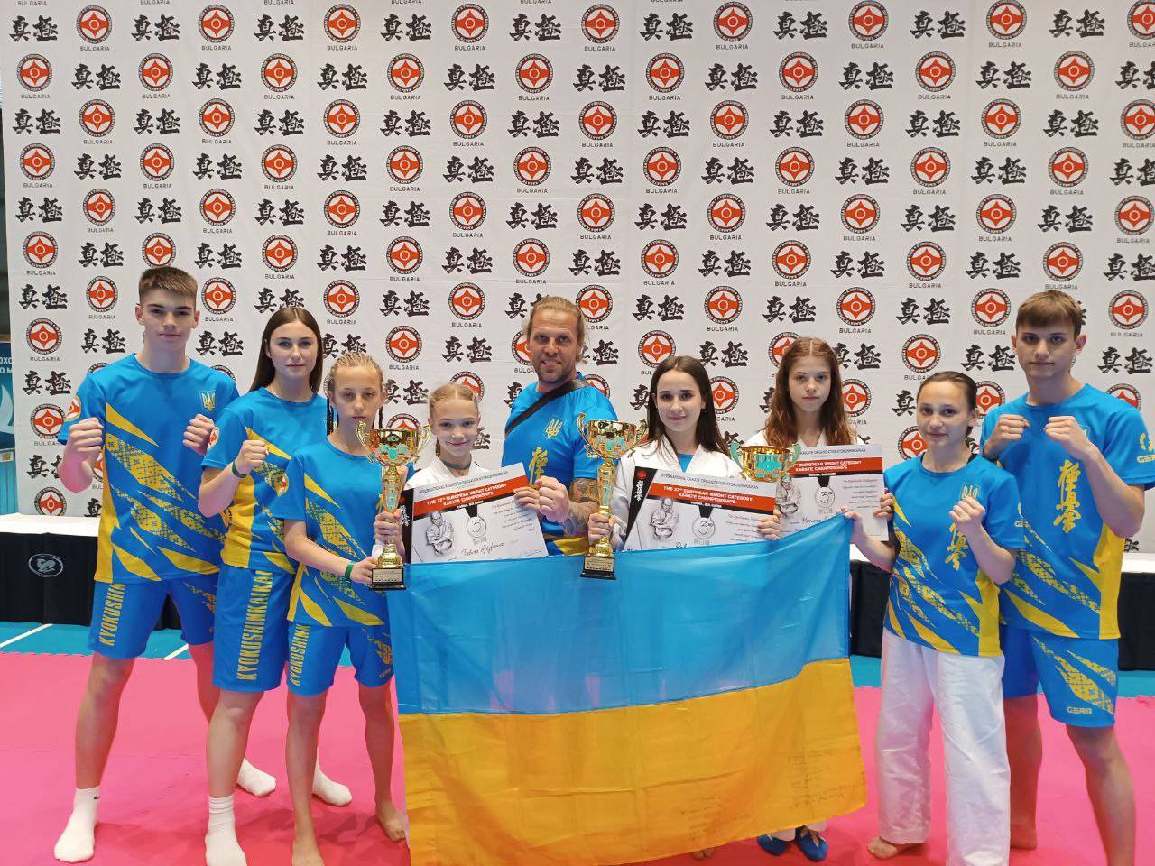 Кам'янські каратисти стали призерами чемпіонату Європи в Болгарії