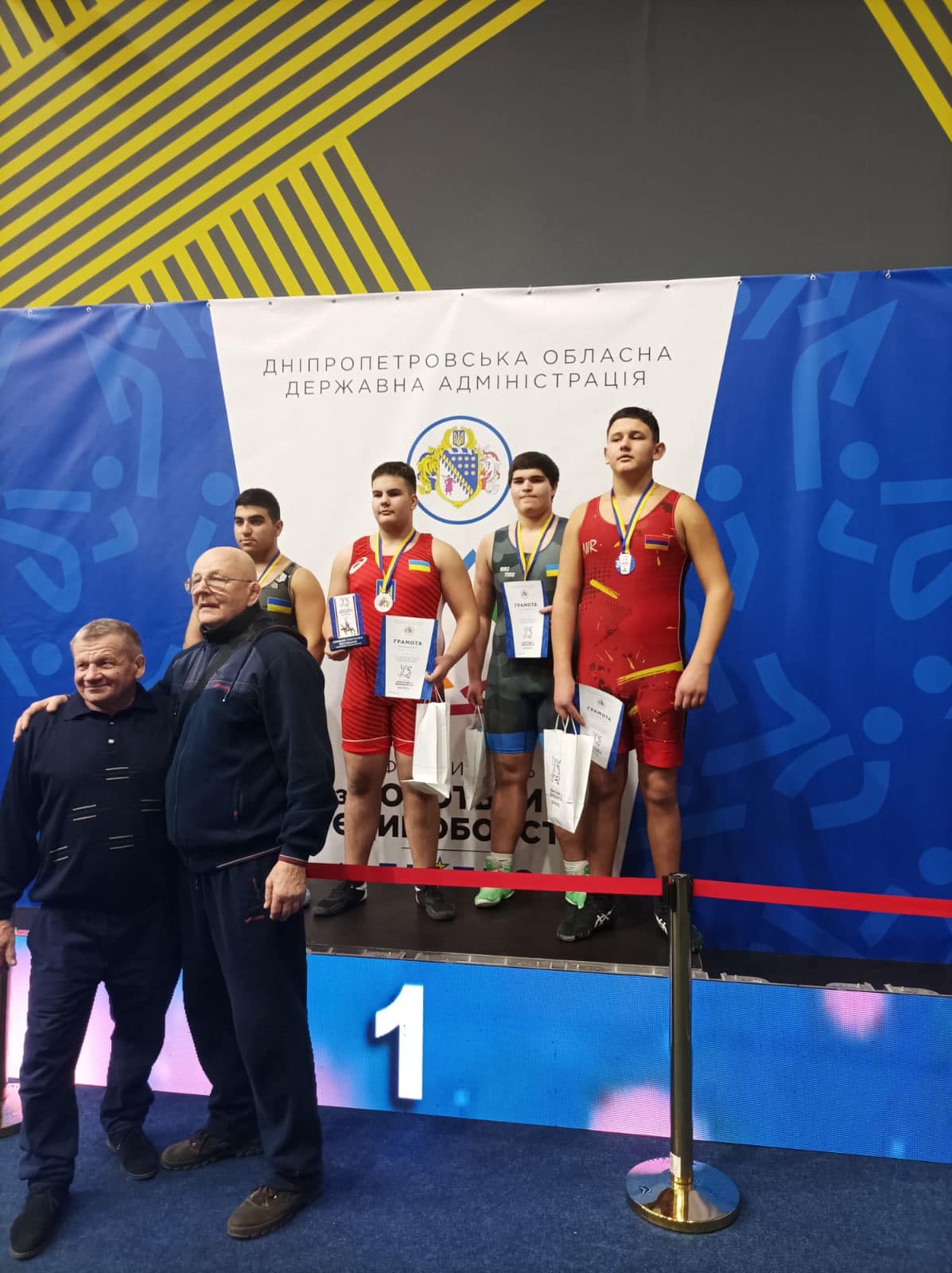 Кам'янські греко-римляни стали призерами чемпіонату області Combat Games