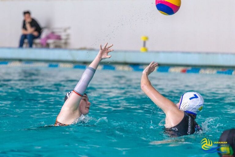 В Каменском пройдет ІІ тур чемпионата Украины по водному поло среди женщин