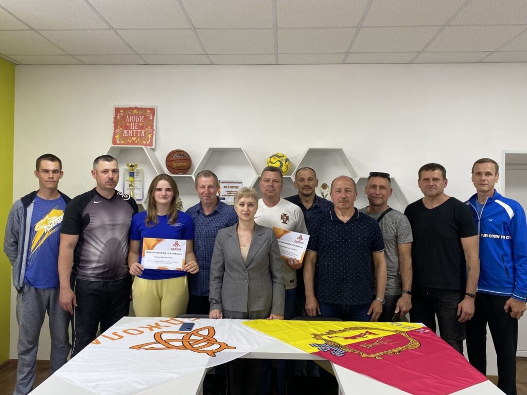 Гребцы и волейболисты из Каменского отправляются на новые соревнования
