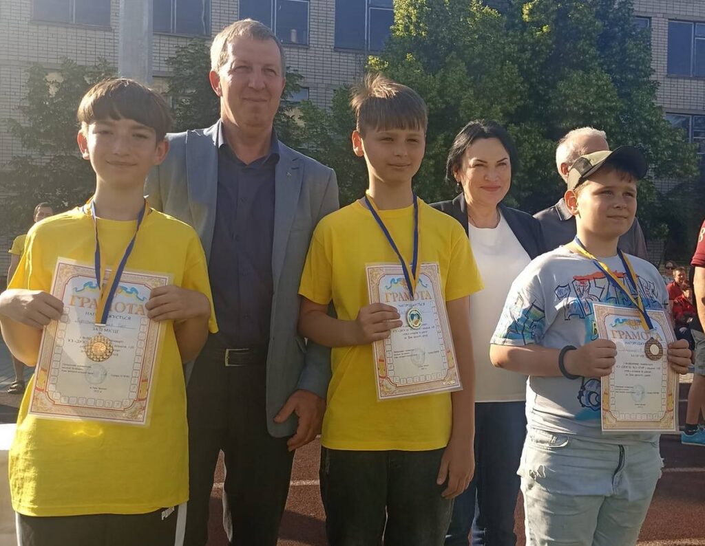 В Каменском определились лучшие шашисты