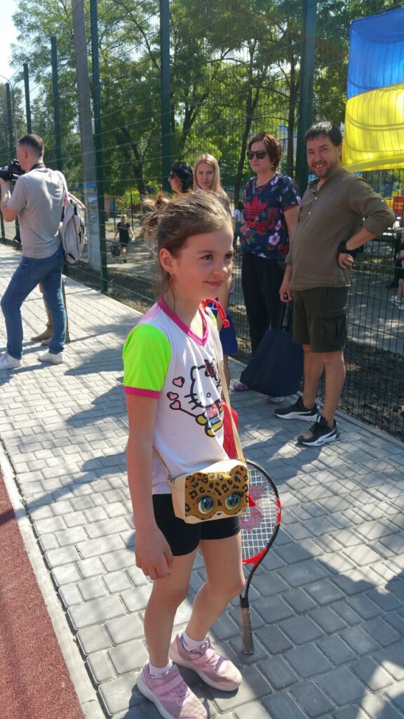 У Кам'янському відкрили сучасні літні корти
