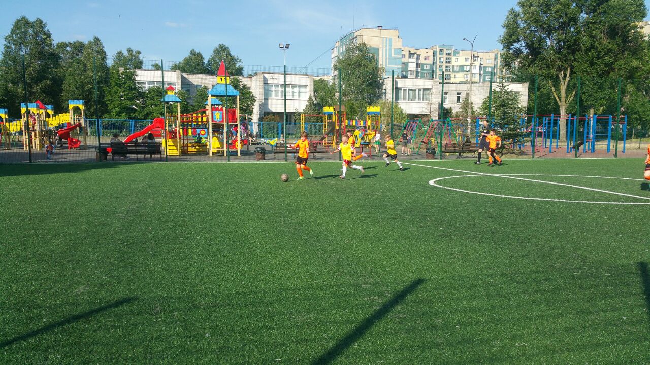  Юні футболісти Кам'янського змагалися за звання кращого
