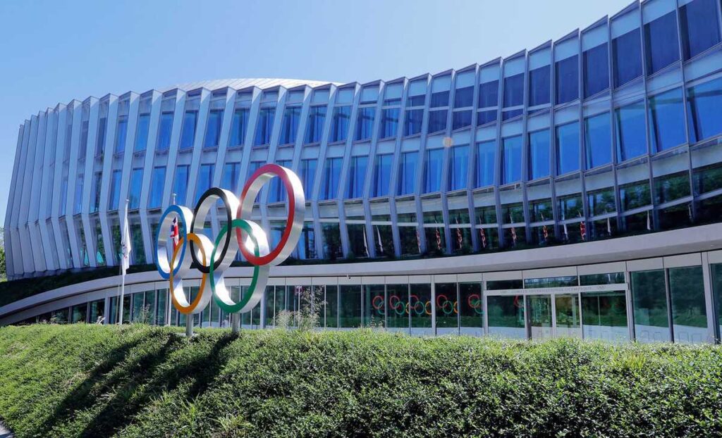 МОК не пригласил Россию и Беларусь на Олимпийские игры-2024 в Париже