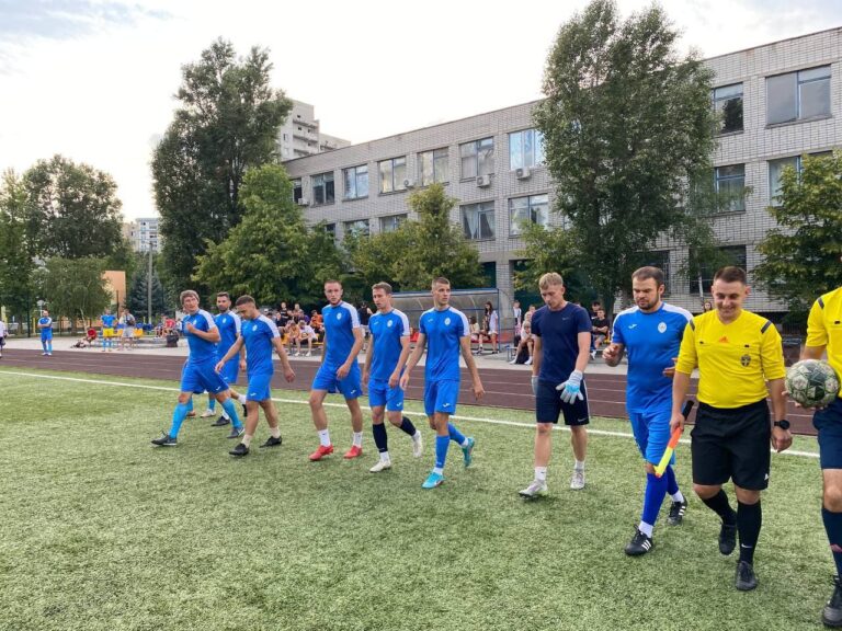 В Каменском начинаются игры 7-го тура чемпионата города по футболу: расписание матчей
