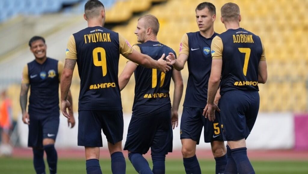 «Днепр-1» проиграл «Панатинаикосу» в квалификации Лиги чемпионов