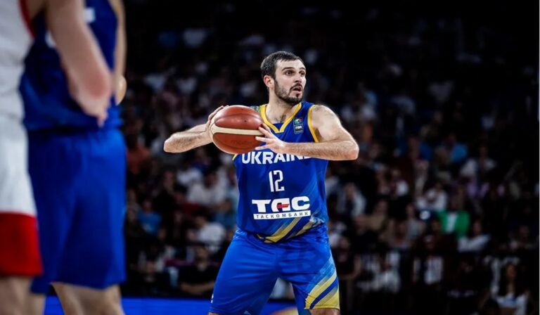 Баскетболісти України у третьому турі передолімпійського кваліфікаційного турніру в Туреччині програли господарям