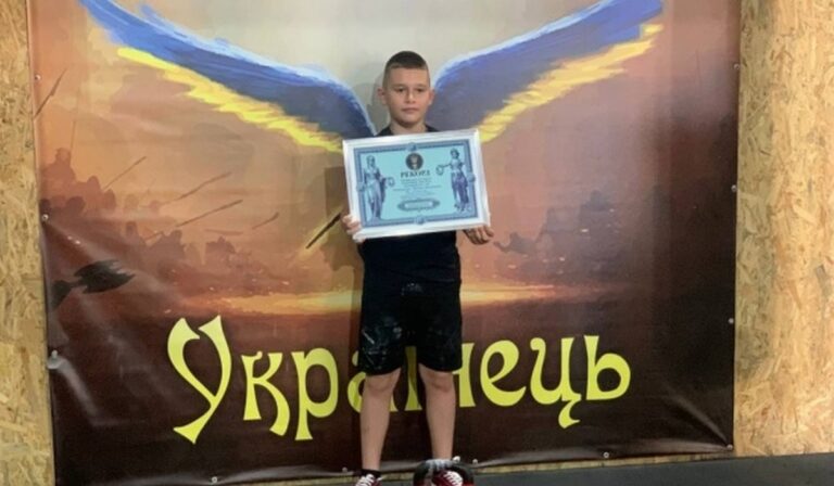 9-річний Василь з Мукачівщини встановив національний силовий рекорд України