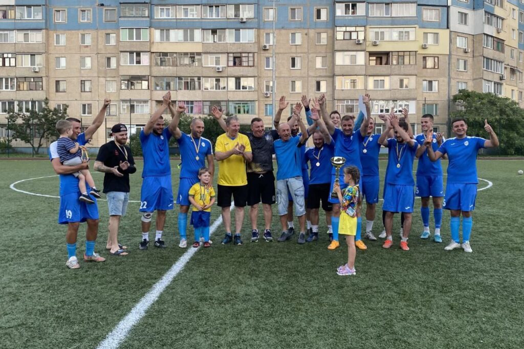 “Лівий берег” став переможцем чемпіонату Кам’янського з футболу: як пройшли вирішальні матчі