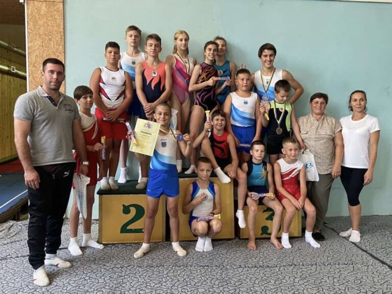 Каменчане завоевали 4 награды на Чемпионате Днепропетровской области по прыжкам на акробатической дорожке