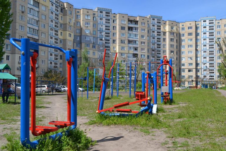 Топ-14 місць у Кам’янському, де можна потренувати ноги
