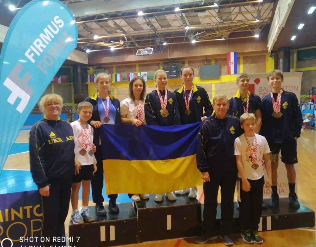 Дніпряни вибороли 14 медалей міжнародного турніру з бадмінтону