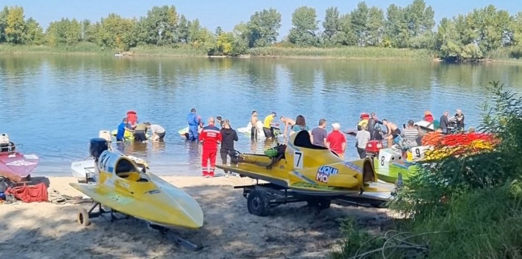 Дніпряни стали призерами чемпіонату України з водно-моторного спорту