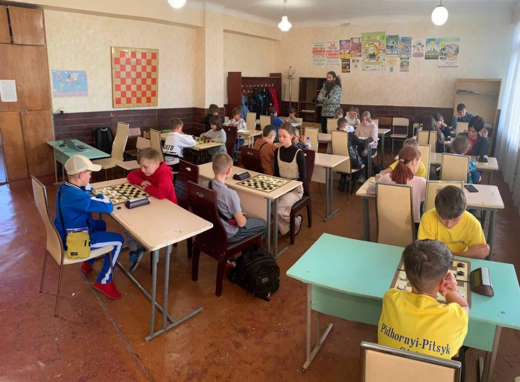 У Кам’янському змагалися юні шашкісти