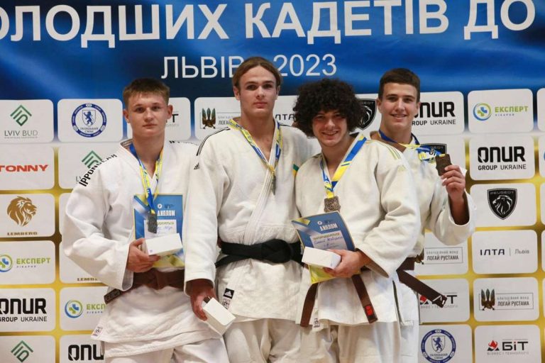 Збірна Дніпропетровщини посіла друге місце на чемпіонаті України з дзюдо