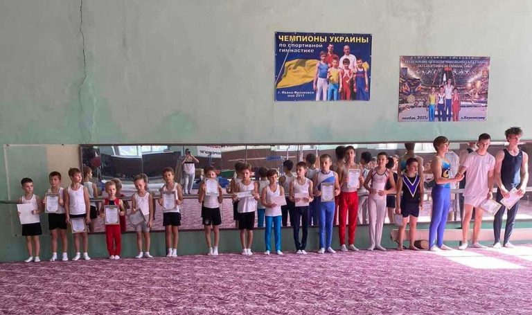 В Каменском соревновались юные гимнасты