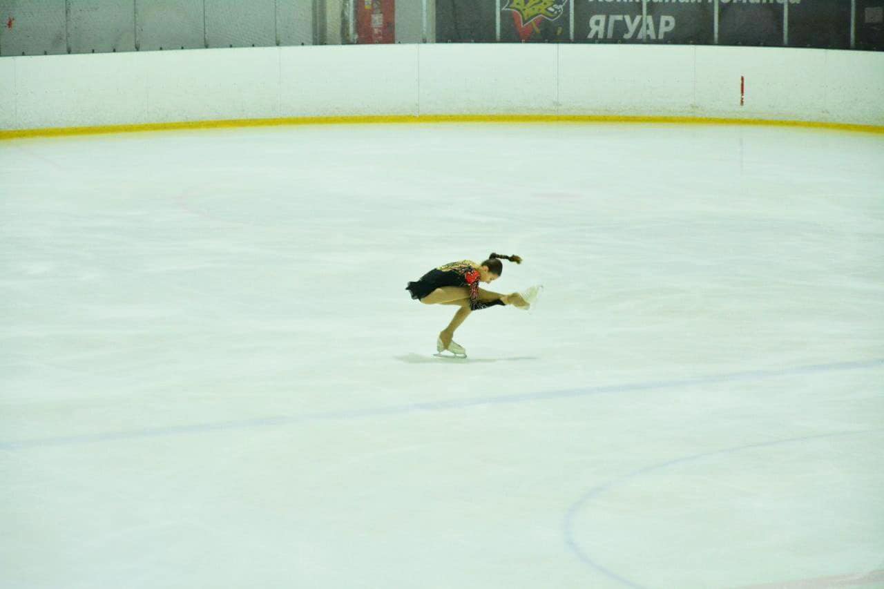 В Днепре соревновались юные фигуристы 1 фігурне катання