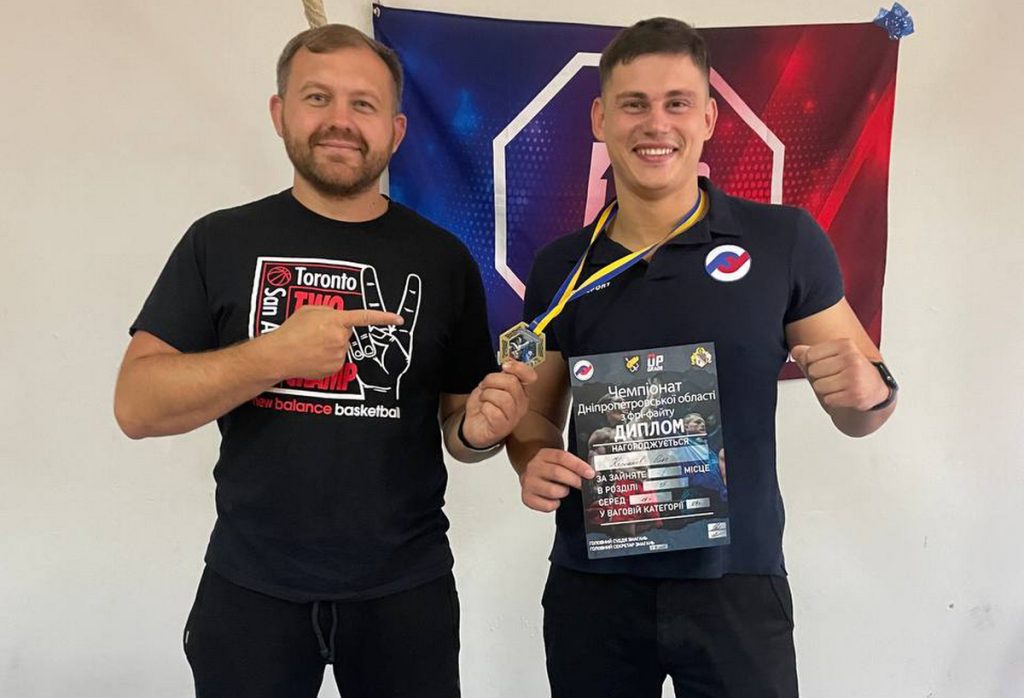 Полицейский из Днепра победил на областном чемпионате по фри-файту