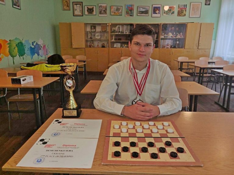 Вихованці кам’янської ДЮСШ№2 завоювали 7 нагород чемпіонату області з шашок