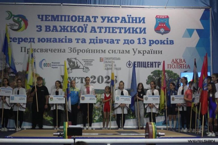 Кам’янська важкоатлетка дебютувала на чемпіонаті України