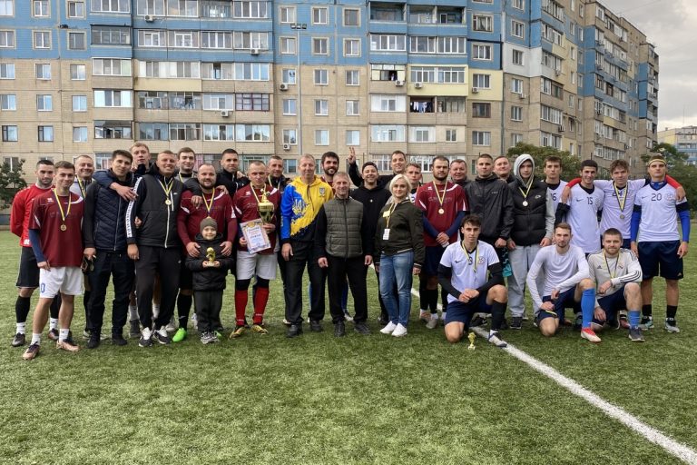 “Атлетик” розгромив “Дніпровських вовків” у фіналі Кубка Кам‘янського з футболу