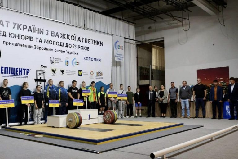 Дніпровська спортсменка виборола нагороди чемпіонату України з важкої атлетики