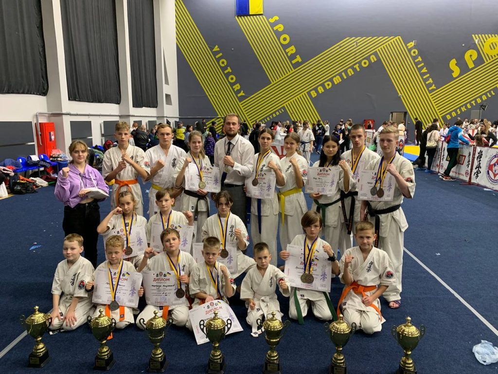 Каратисты из Кривого Рога завоевали множество наград на Чемпионате Украины