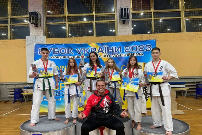 Каратисты Каменского — чемпионы и призеры открытого Кубка Украины