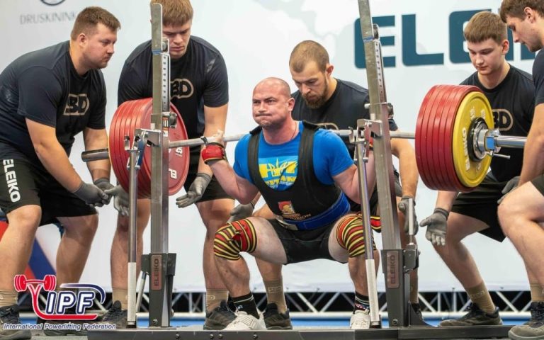 Українці продовжують виборювати нагороди чемпіонату світу з пауерліфтингу