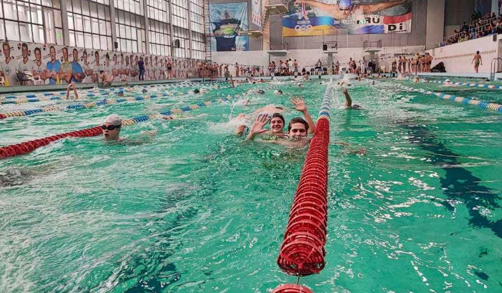 Кам’янські спортсмени вибороли 74 медалі Відкритого кубку міста з плавання