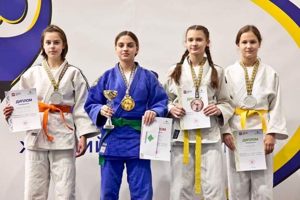 Спортсменки из Каменского района заняли призовые места на турнире по дзюдо в Днепре