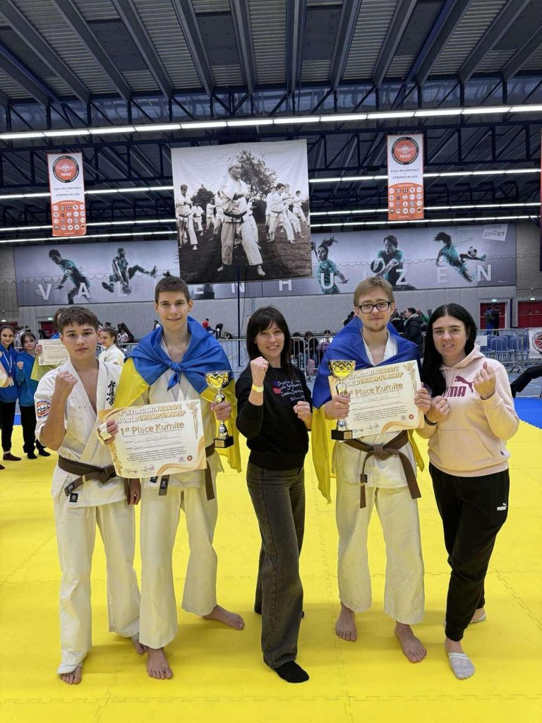 Сборная Украины по киокушин каратэ завоевала 14 медалей на чемпионате мира