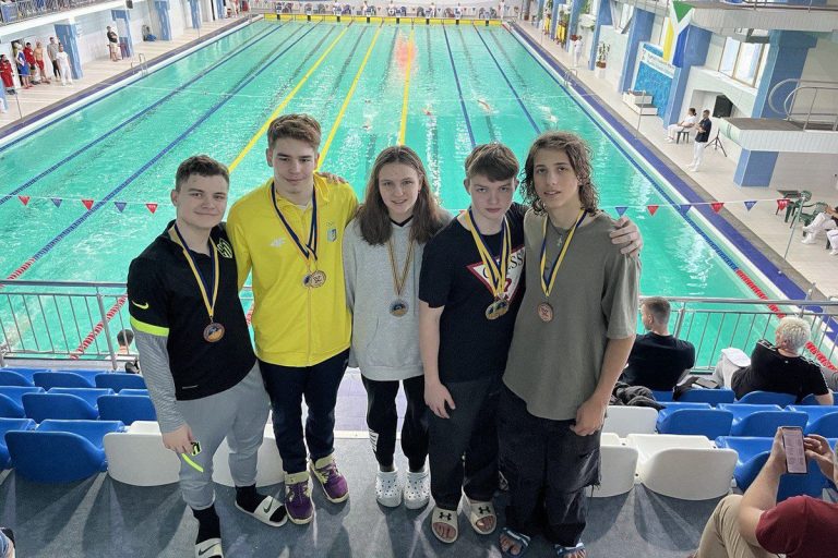 Кам’янські плавці вибороли 10 нагород чемпіонату України