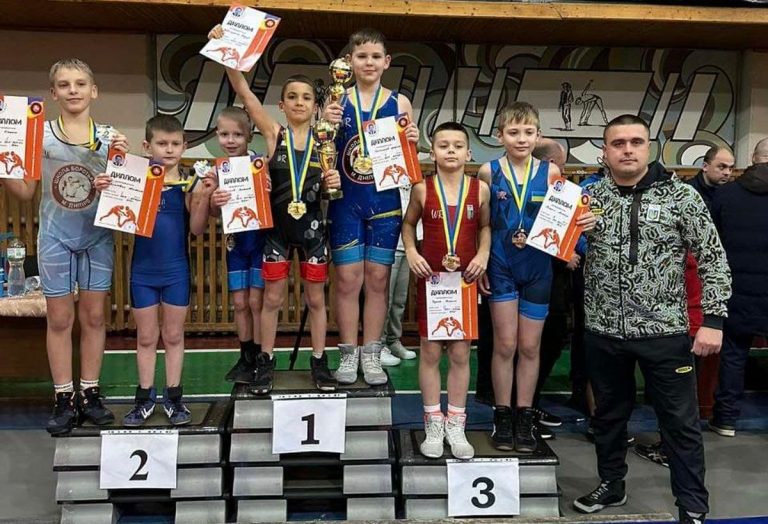 Дніпровські греко-римляни вибороли 7 нагород всеукраїнського турніру