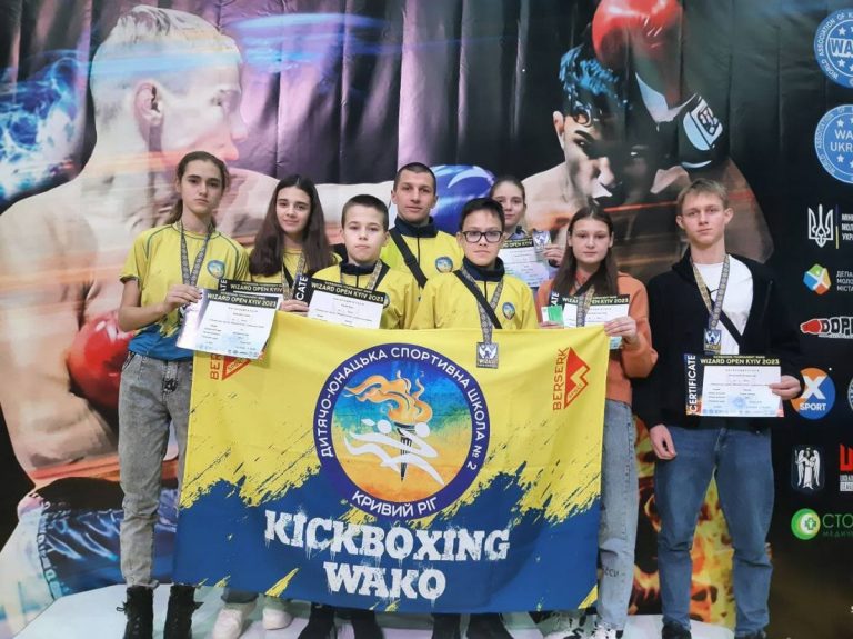 Криворізькі кікбоксери стали призерами всеукраїнського турніру