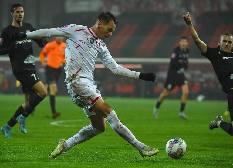 “Олександрія” поступилась “Кривбасу”, пропустивши на останніх хвилинах