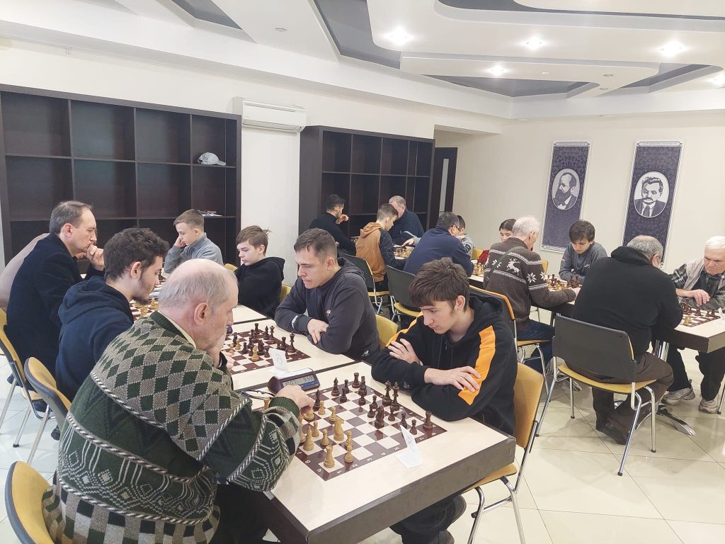 В Кривом Роге состоялся чемпионат города по быстрым шахматам: названы имена победителей