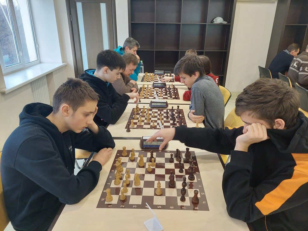 В Кривом Роге состоялся чемпионат города по быстрым шахматам: названы имена победителей