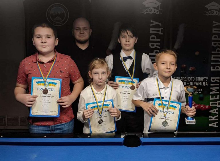 Дніпряни стали призерами новорічного кубку з більярду