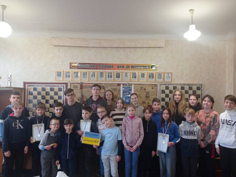 У Кам’янському пройшов традиційний шашковий турнір “Новорічні пригоди”