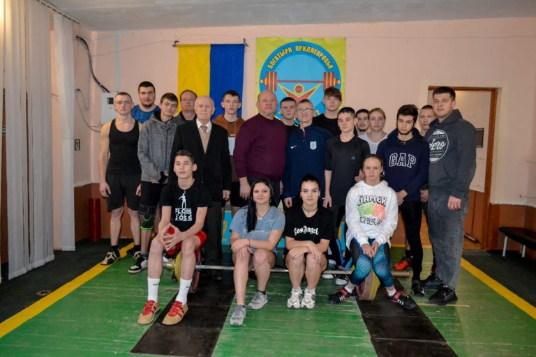 В Каменском состоялся турнир тяжелоатлетов «Богатыри Приднепровья»